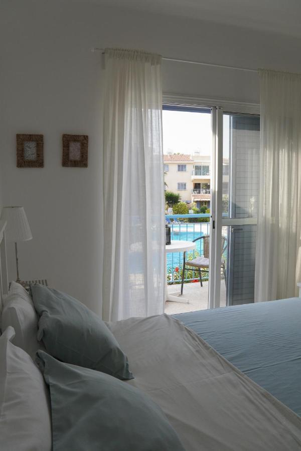 Rachel Suite By The Pool Paphos 外观 照片
