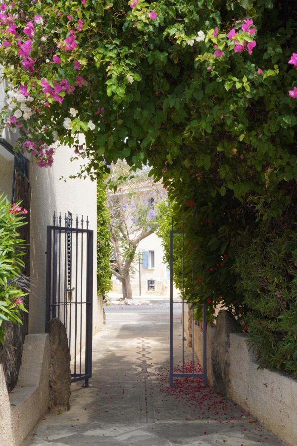 Rachel Suite By The Pool Paphos 外观 照片