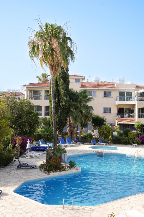 Rachel Suite By The Pool Paphos 外观 照片
